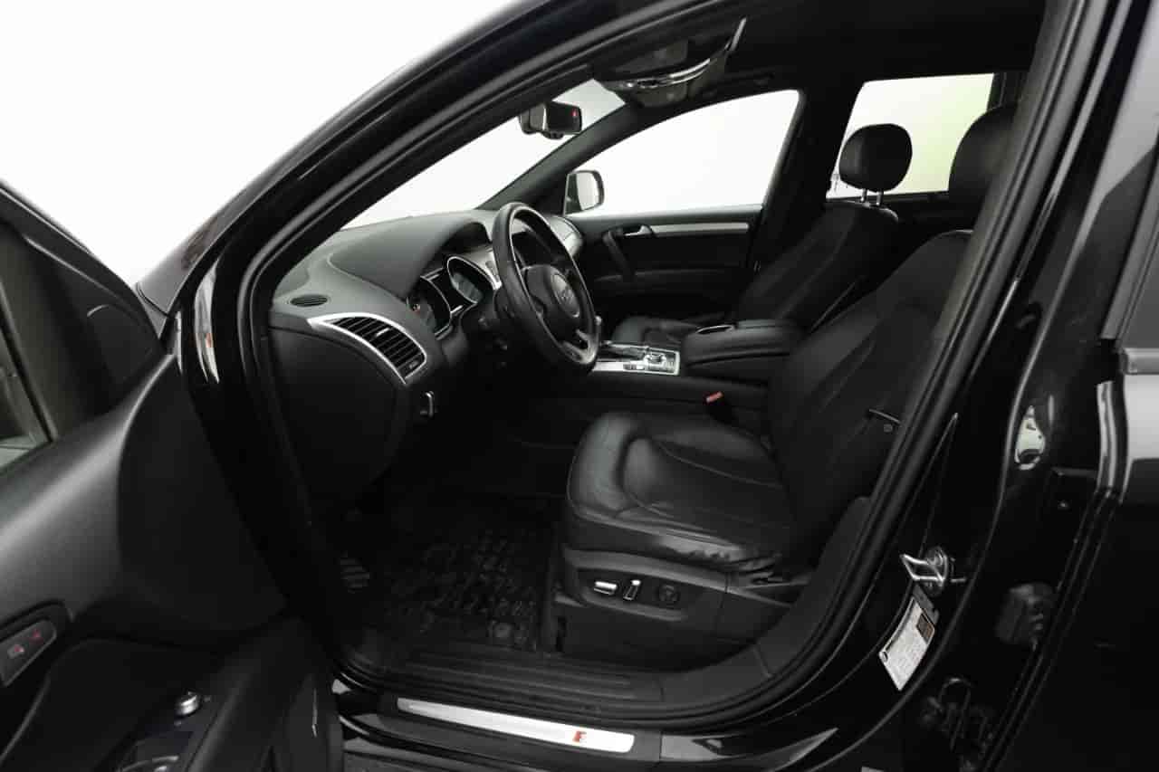 AUDI Q7 - 10