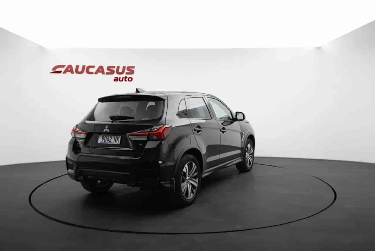 MITSUBISHI Outlander Sport - 4