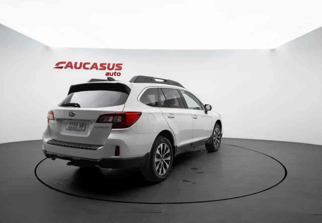 SUBARU Outback - 4