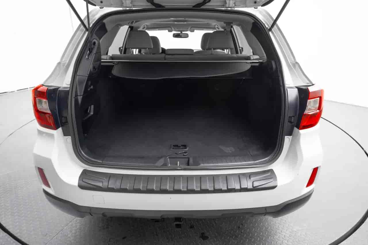 SUBARU Outback - 7