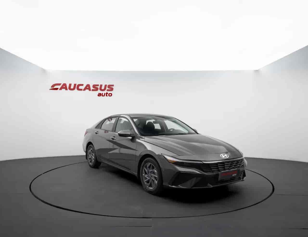 HYUNDAI Elantra - 3