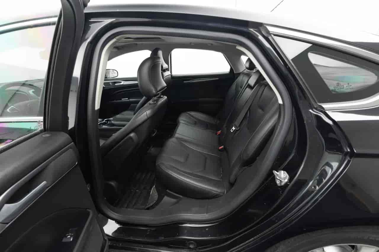FORD Fusion - 8