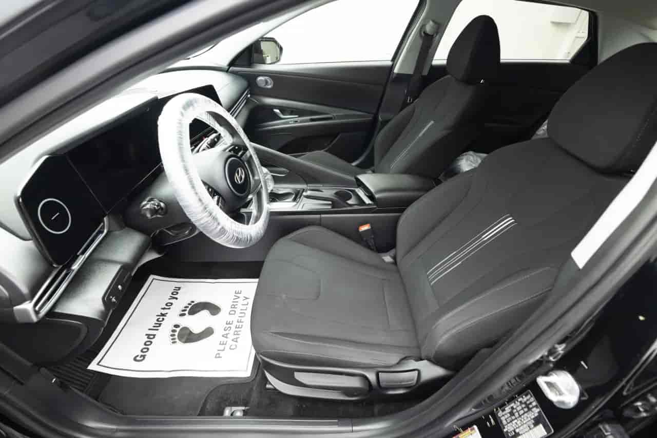 HYUNDAI Elantra - 10