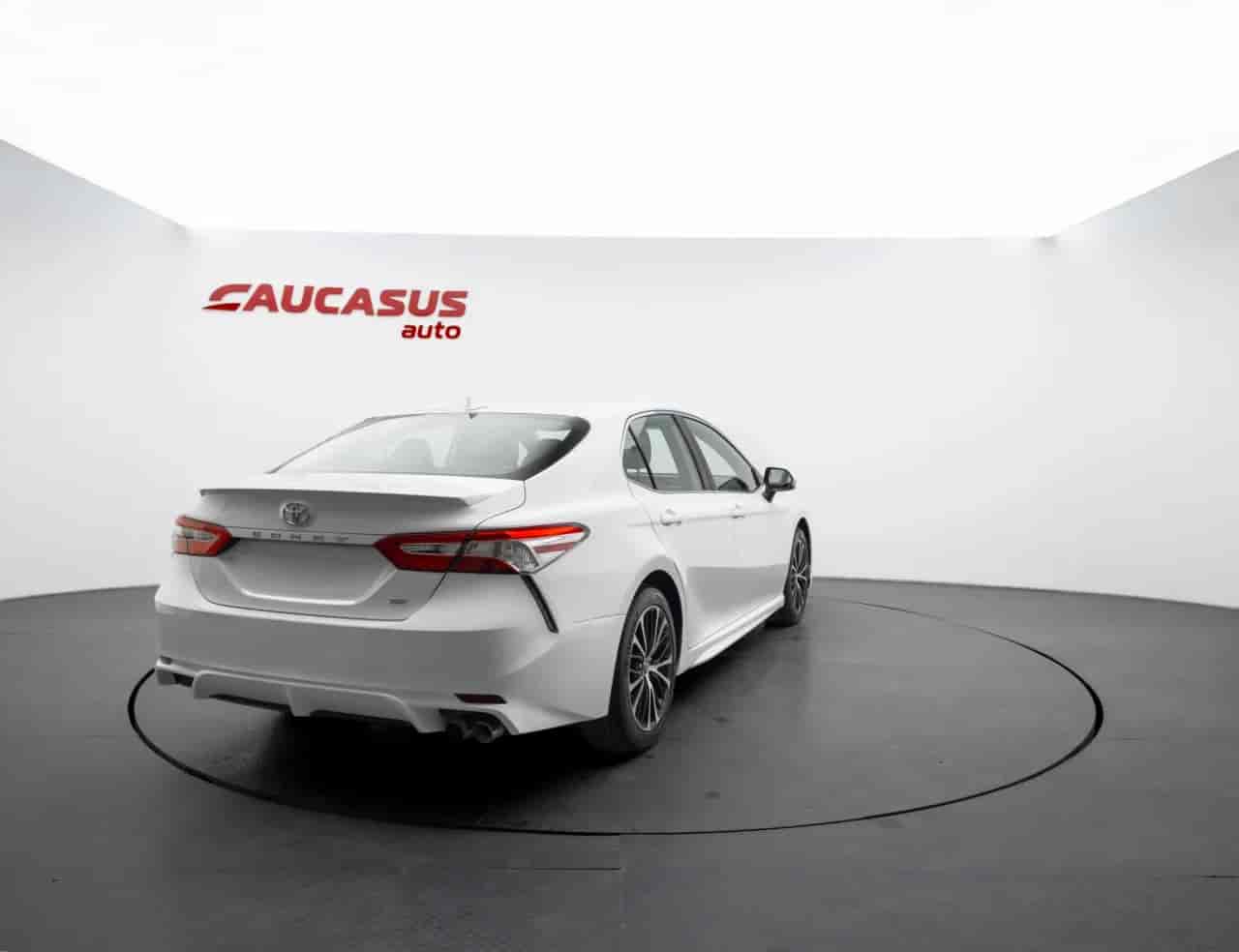 TOYOTA Camry - 4