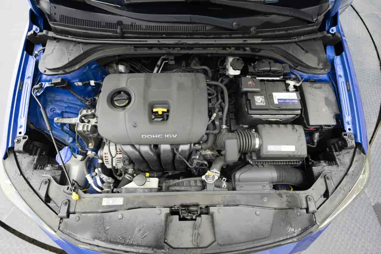 HYUNDAI Elantra - 10