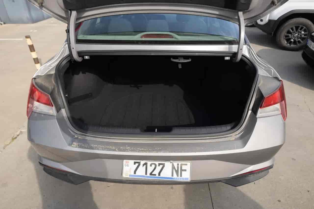 HYUNDAI Elantra - 7