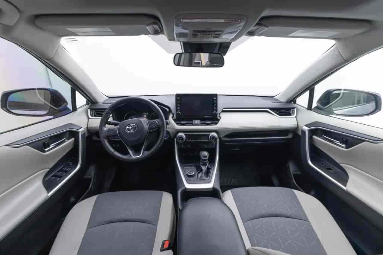 TOYOTA RAV4 - 9