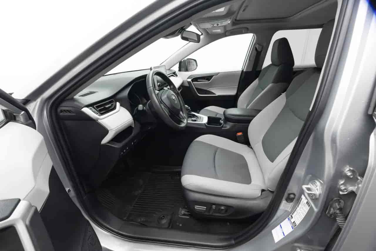 TOYOTA RAV4 - 10