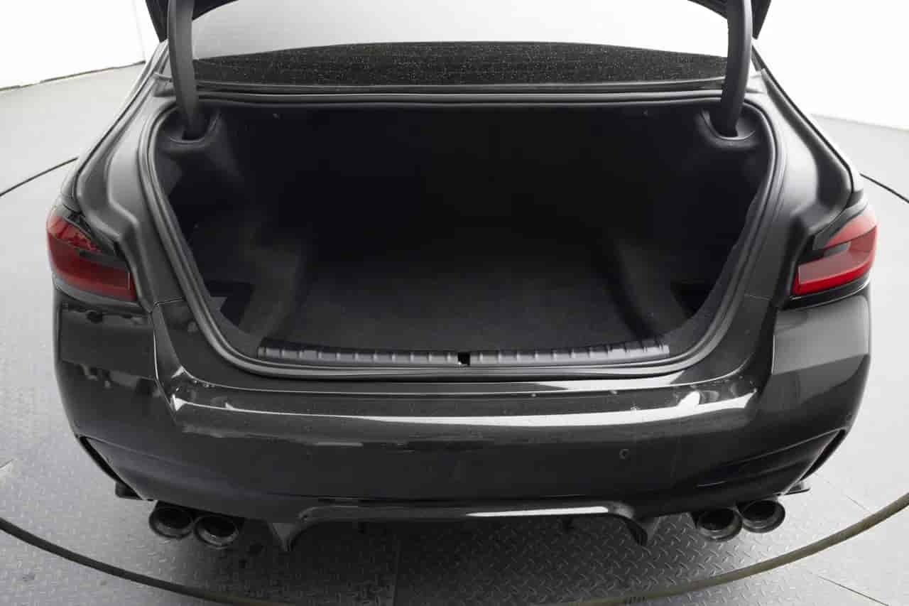 BMW 5-Series - 7