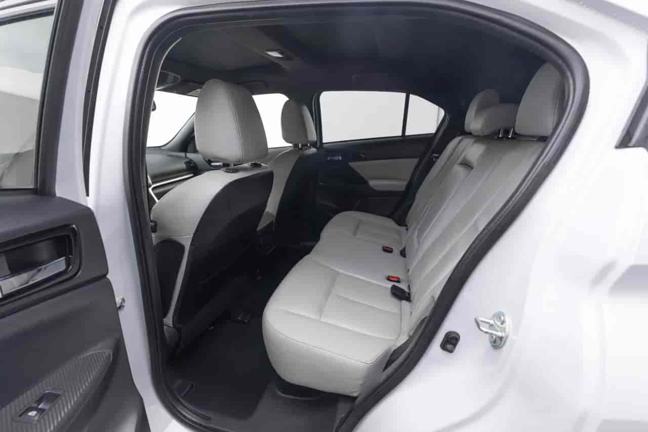 MITSUBISHI Eclipse Cross - 8