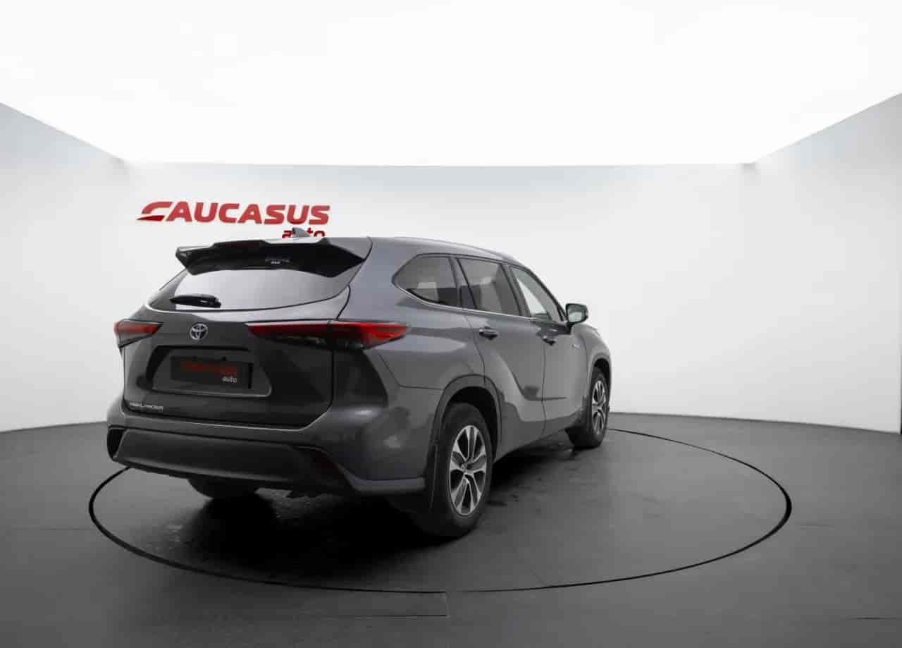 TOYOTA Highlander - 4