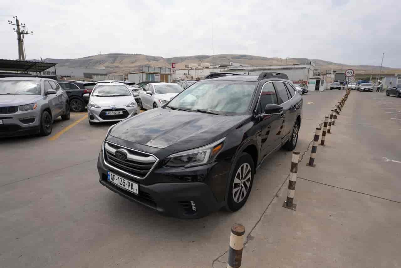 SUBARU Outback - 1
