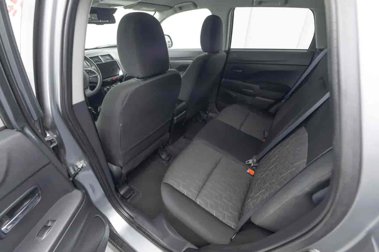 MITSUBISHI Outlander Sport - 8