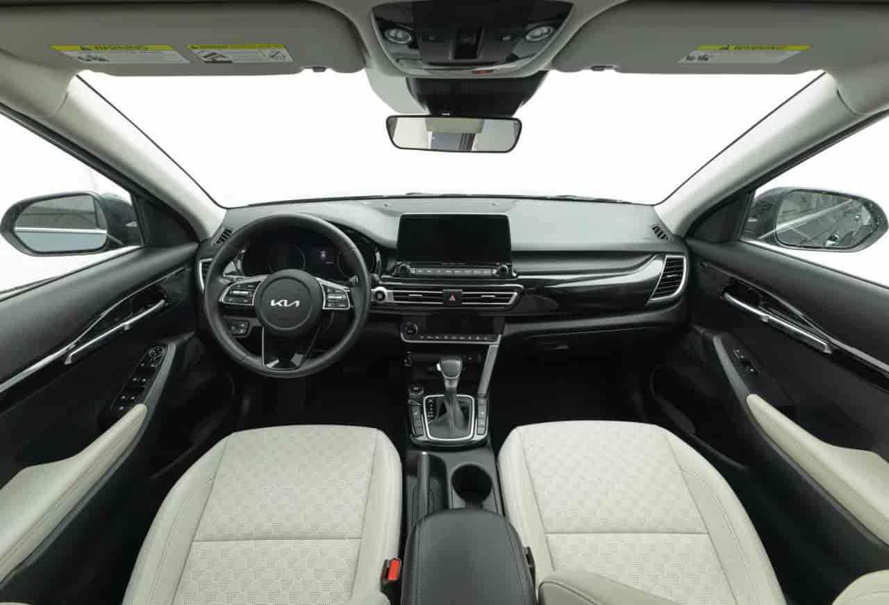 KIA Seltos - 10
