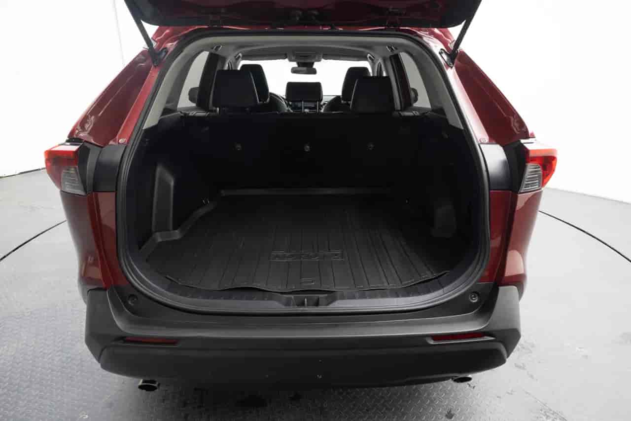 TOYOTA RAV4 - 7