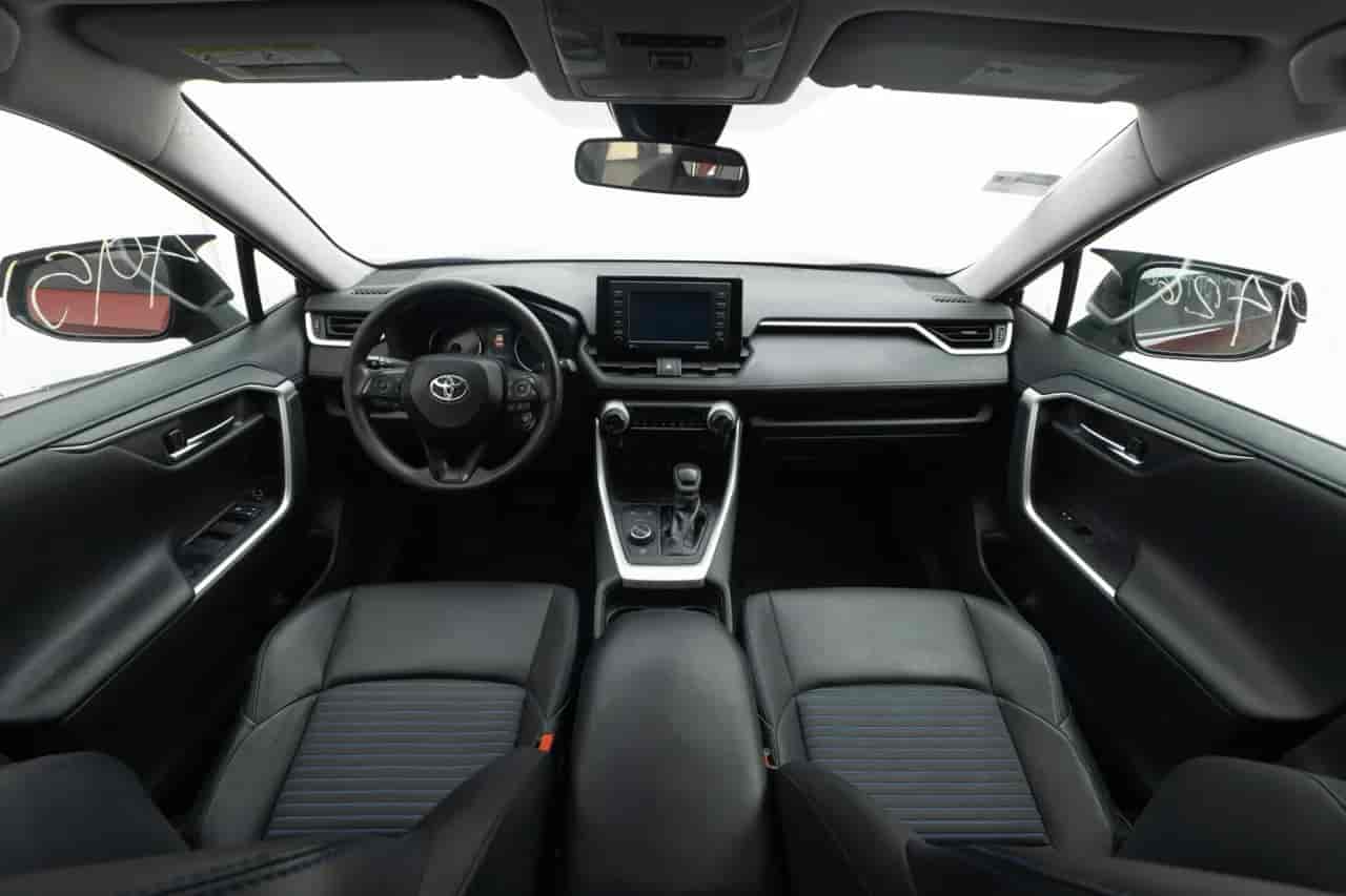 TOYOTA RAV4 - 9