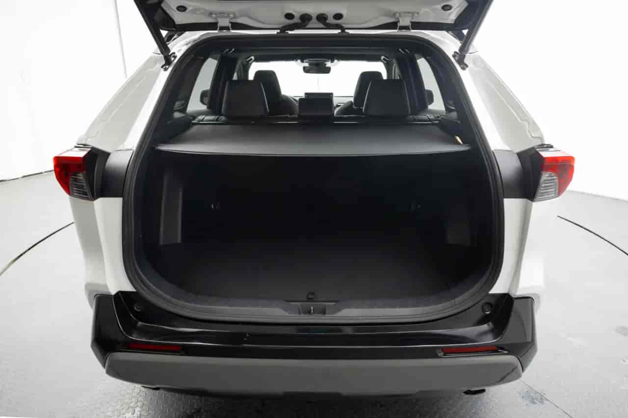 TOYOTA RAV4 - 7