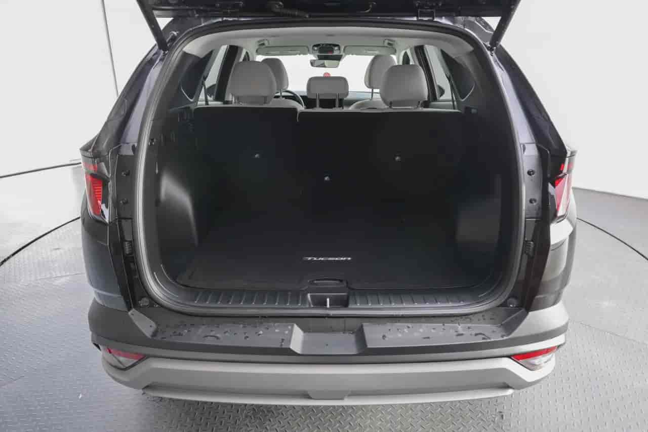 HYUNDAI Tucson - 7