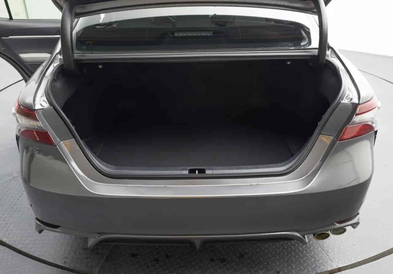 TOYOTA Camry - 8