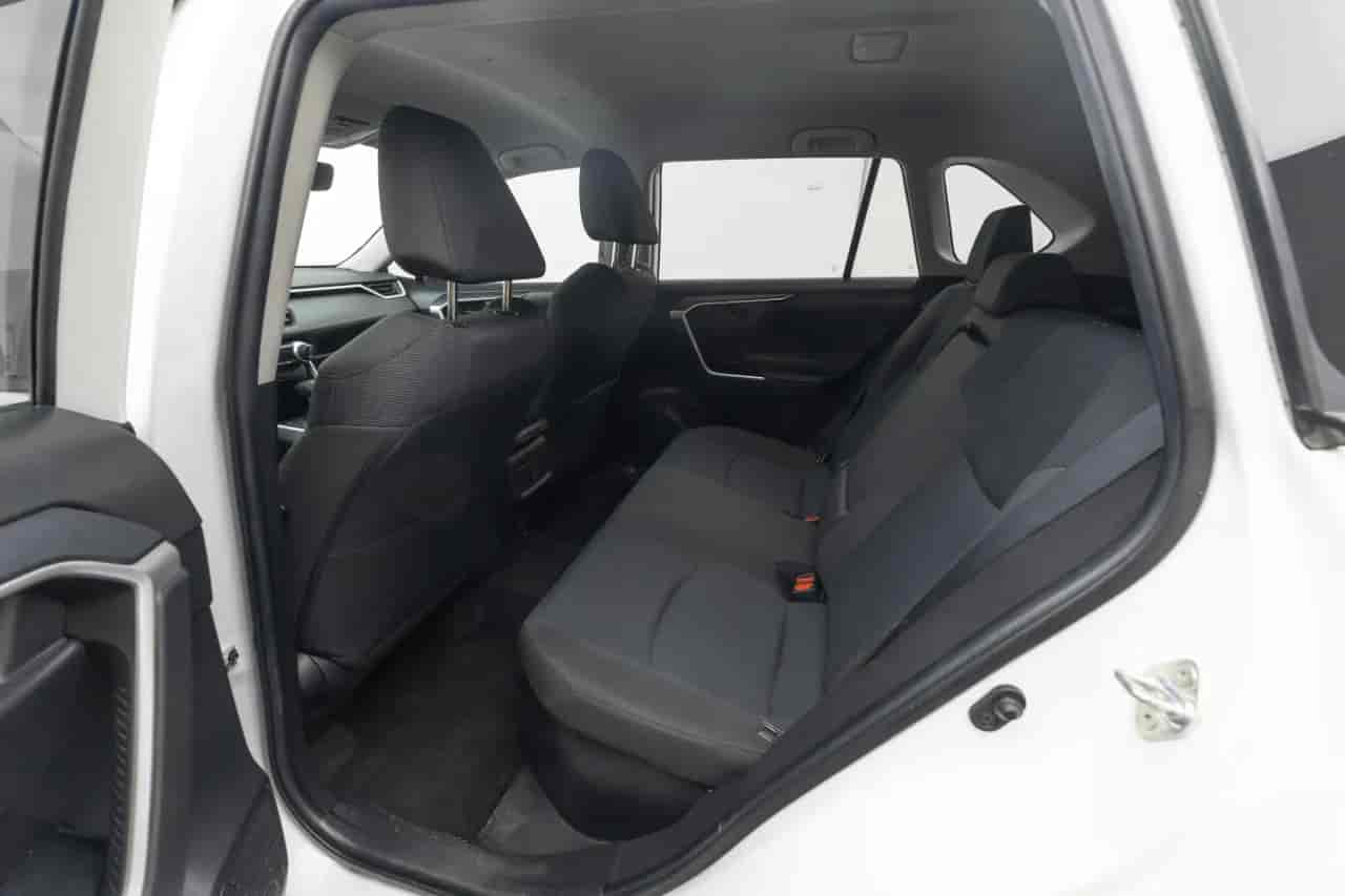 TOYOTA RAV4 - 8