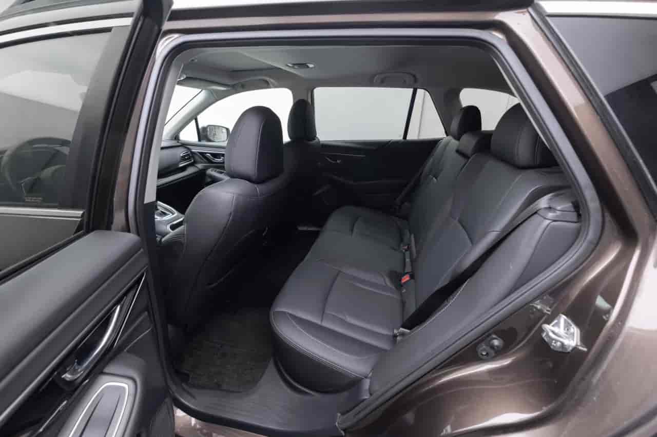 SUBARU Outback - 8