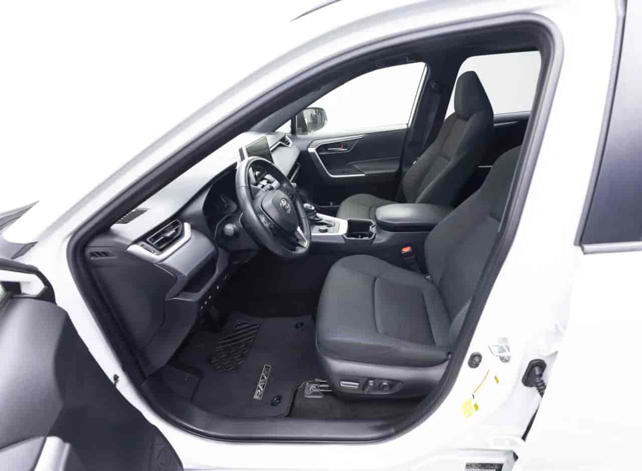 TOYOTA RAV4 - 10