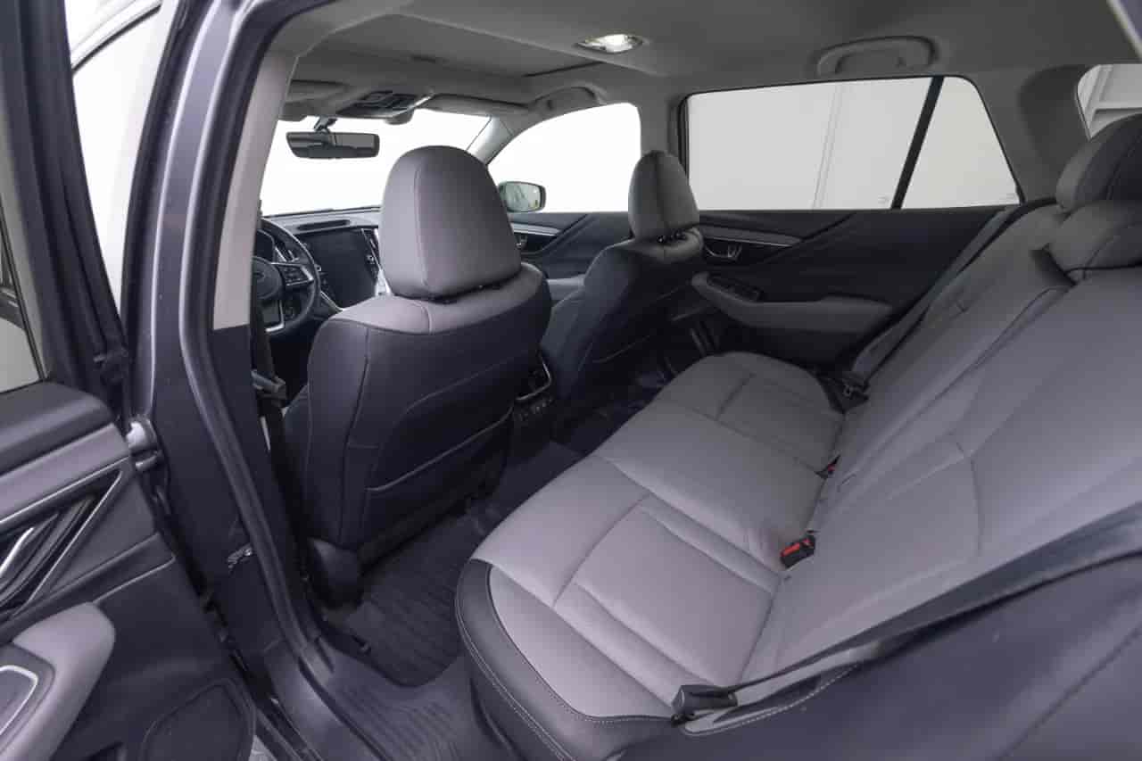 SUBARU Outback - 8