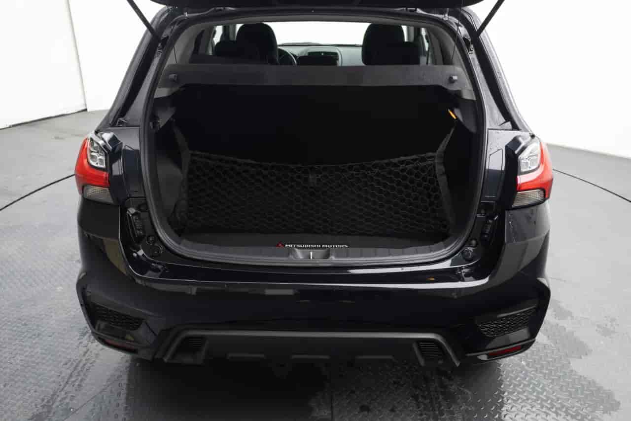 MITSUBISHI Outlander - 7