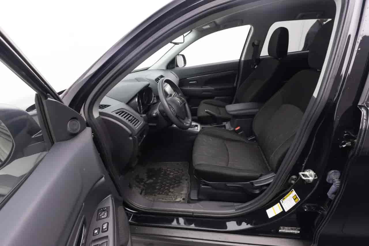 MITSUBISHI Outlander - 10