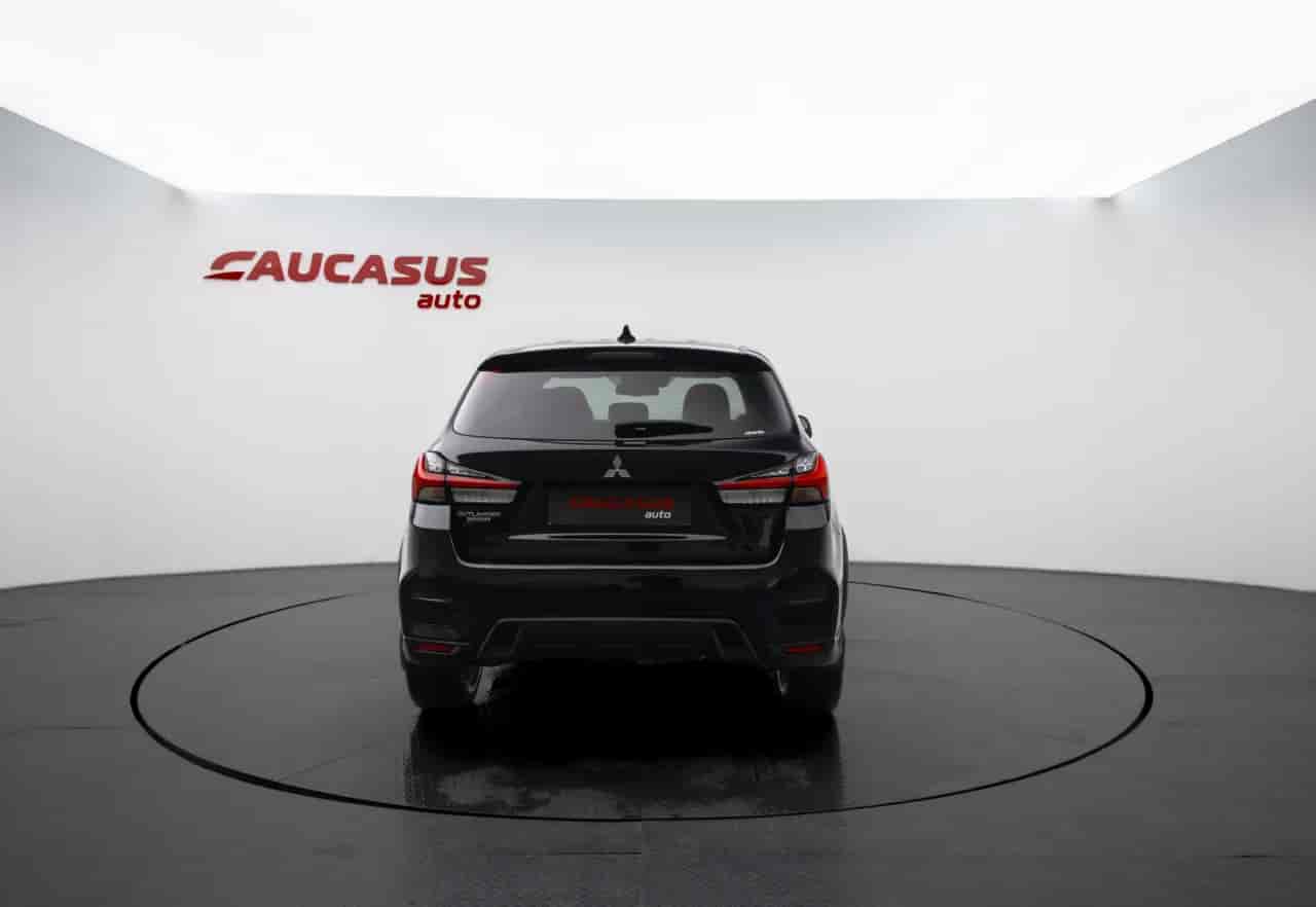 MITSUBISHI Outlander - 5