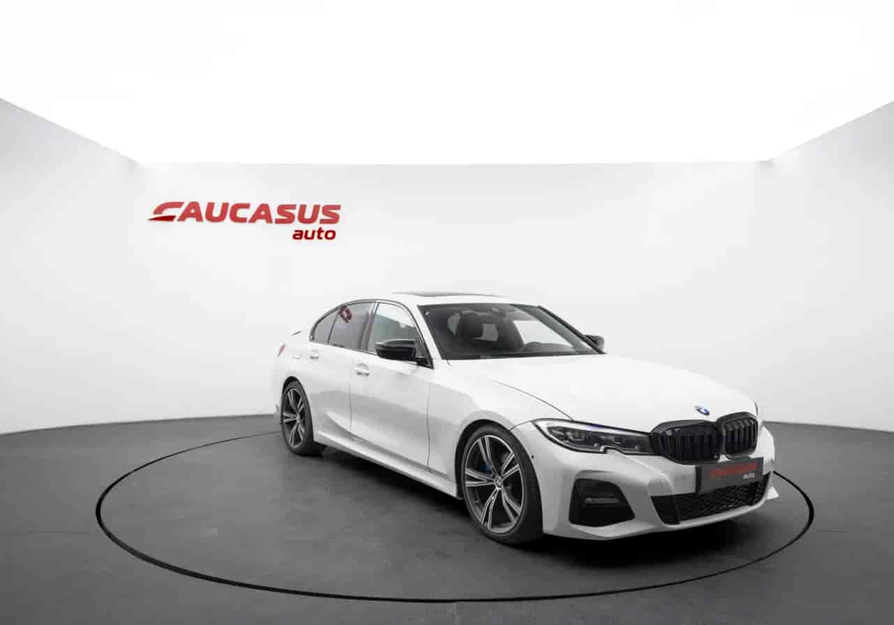 BMW 330xi - 3