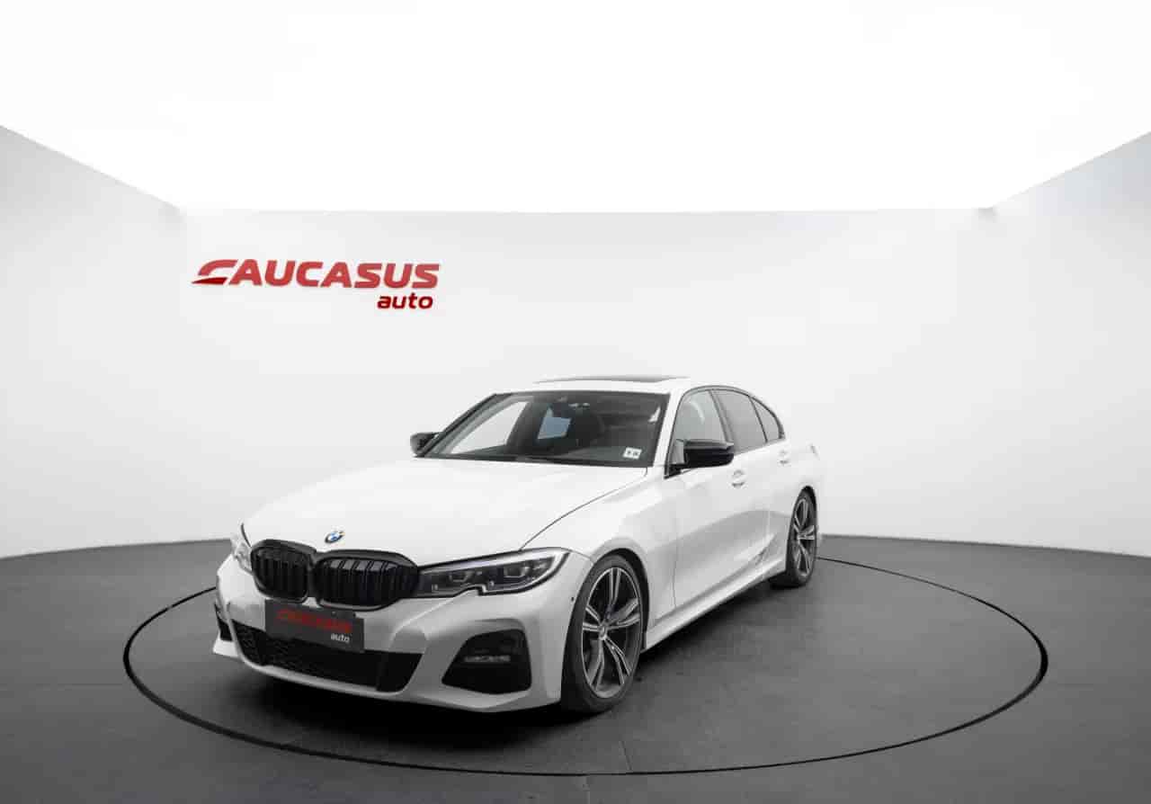BMW 330xi - 1