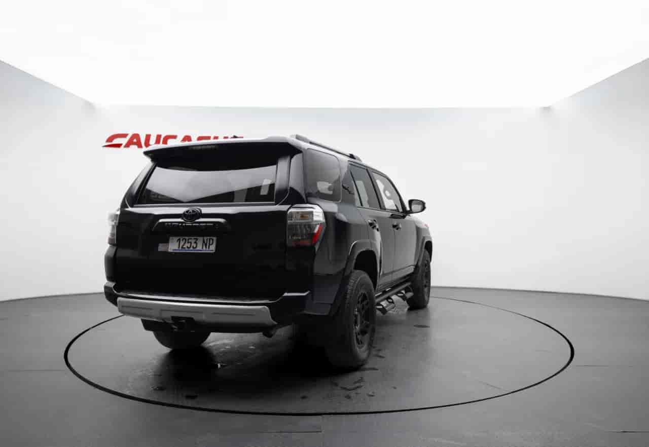 TOYOTA 4-Runner - 4