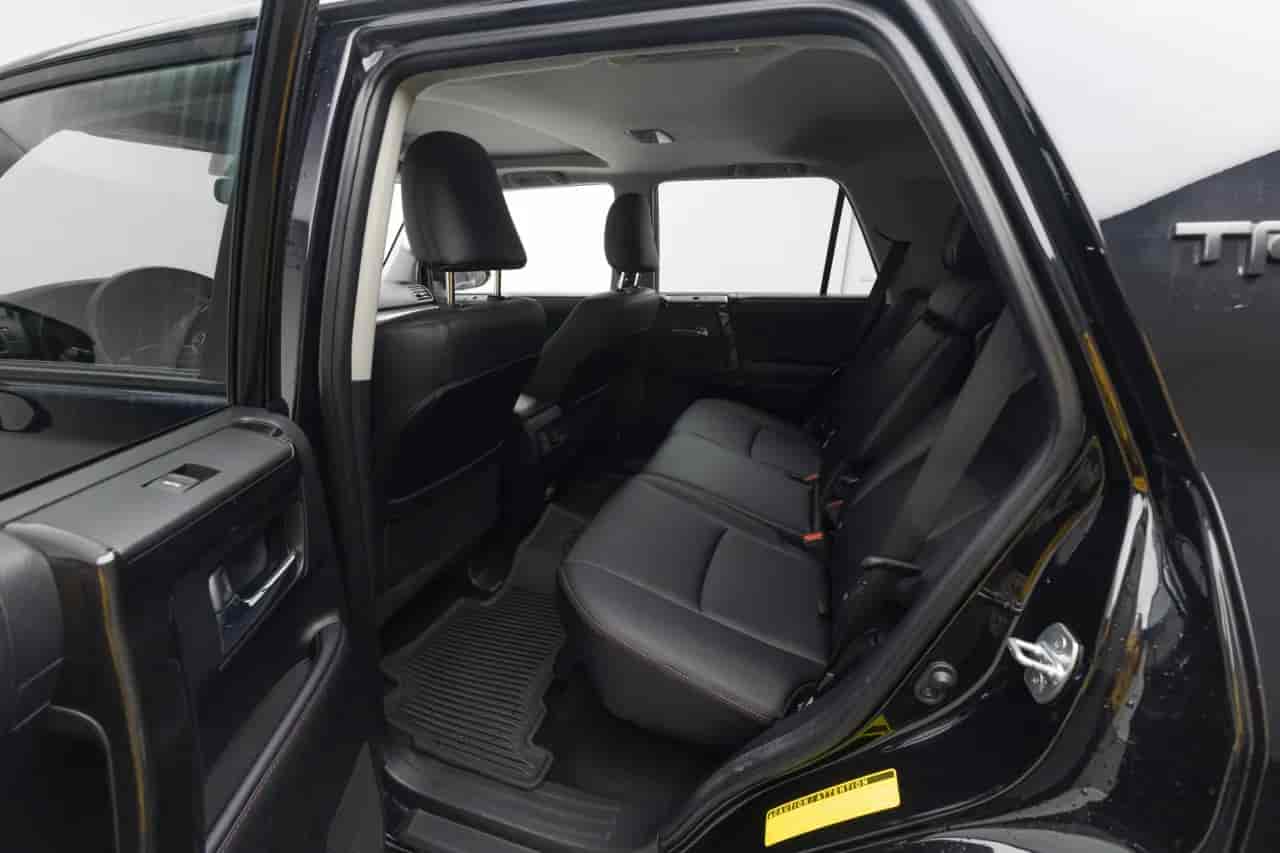 TOYOTA 4-Runner - 8