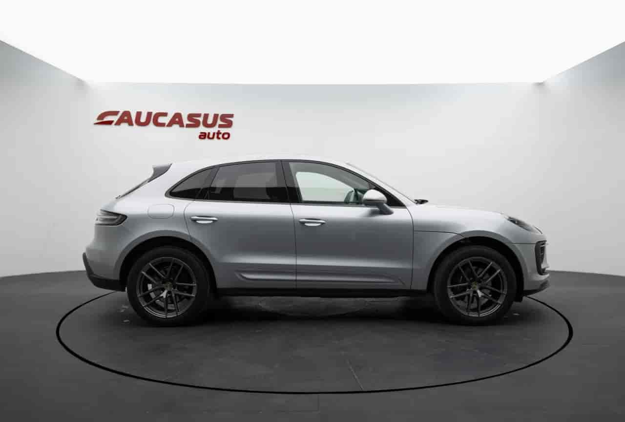 PORSCHE Macan - 4