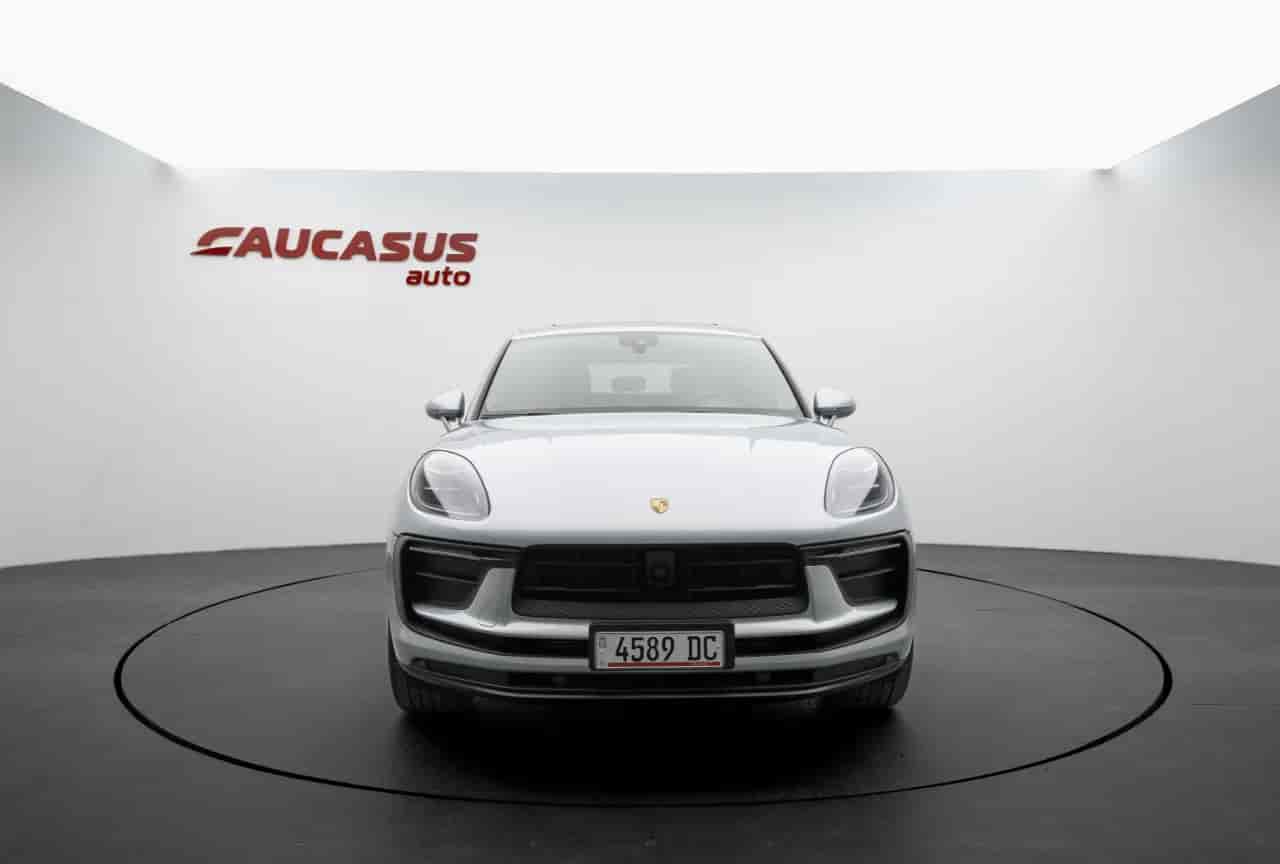 PORSCHE Macan - 2