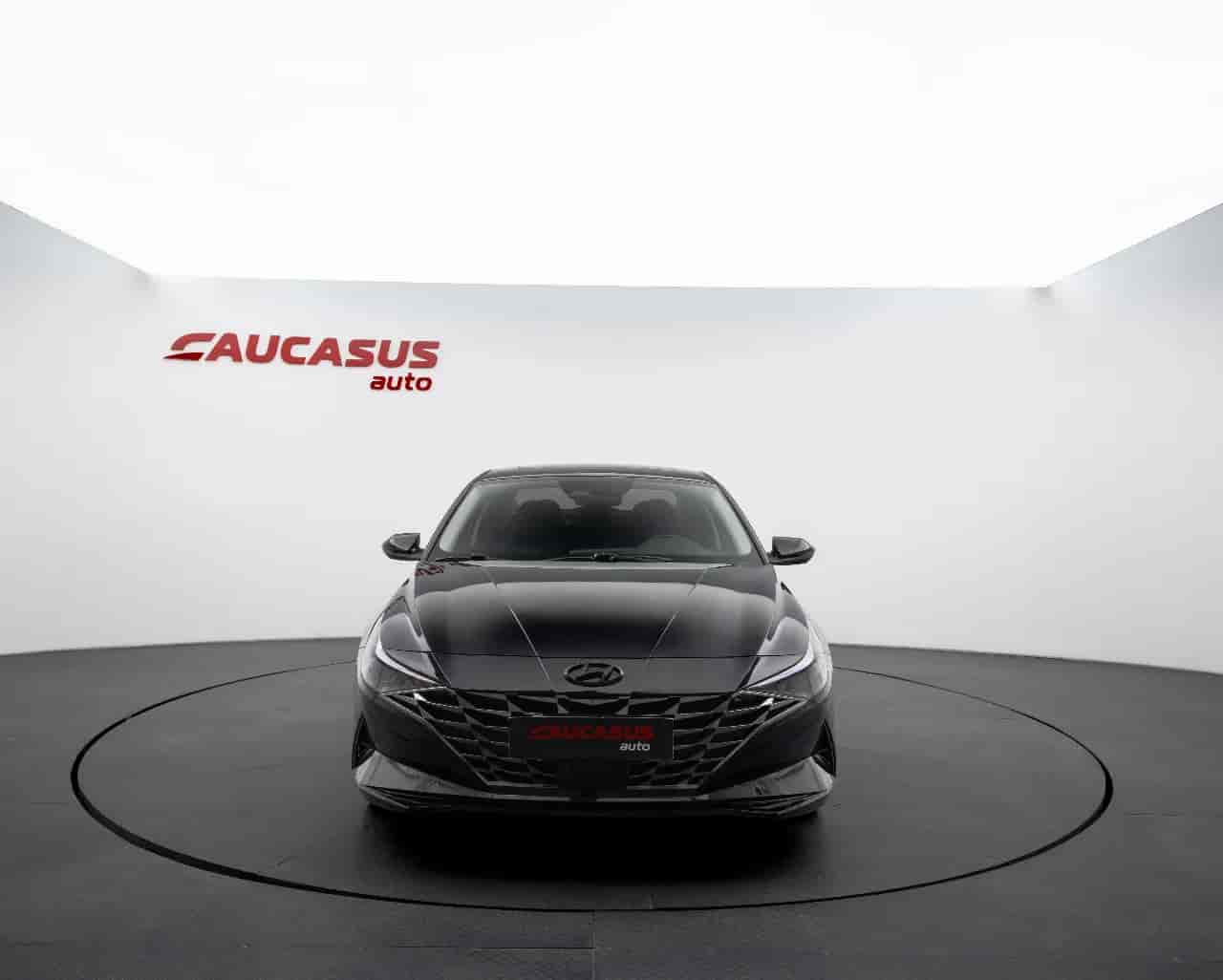 HYUNDAI Elantra - 2