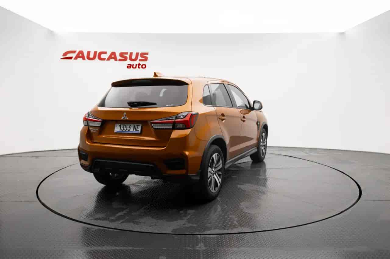 MITSUBISHI Outlander Sport - 4