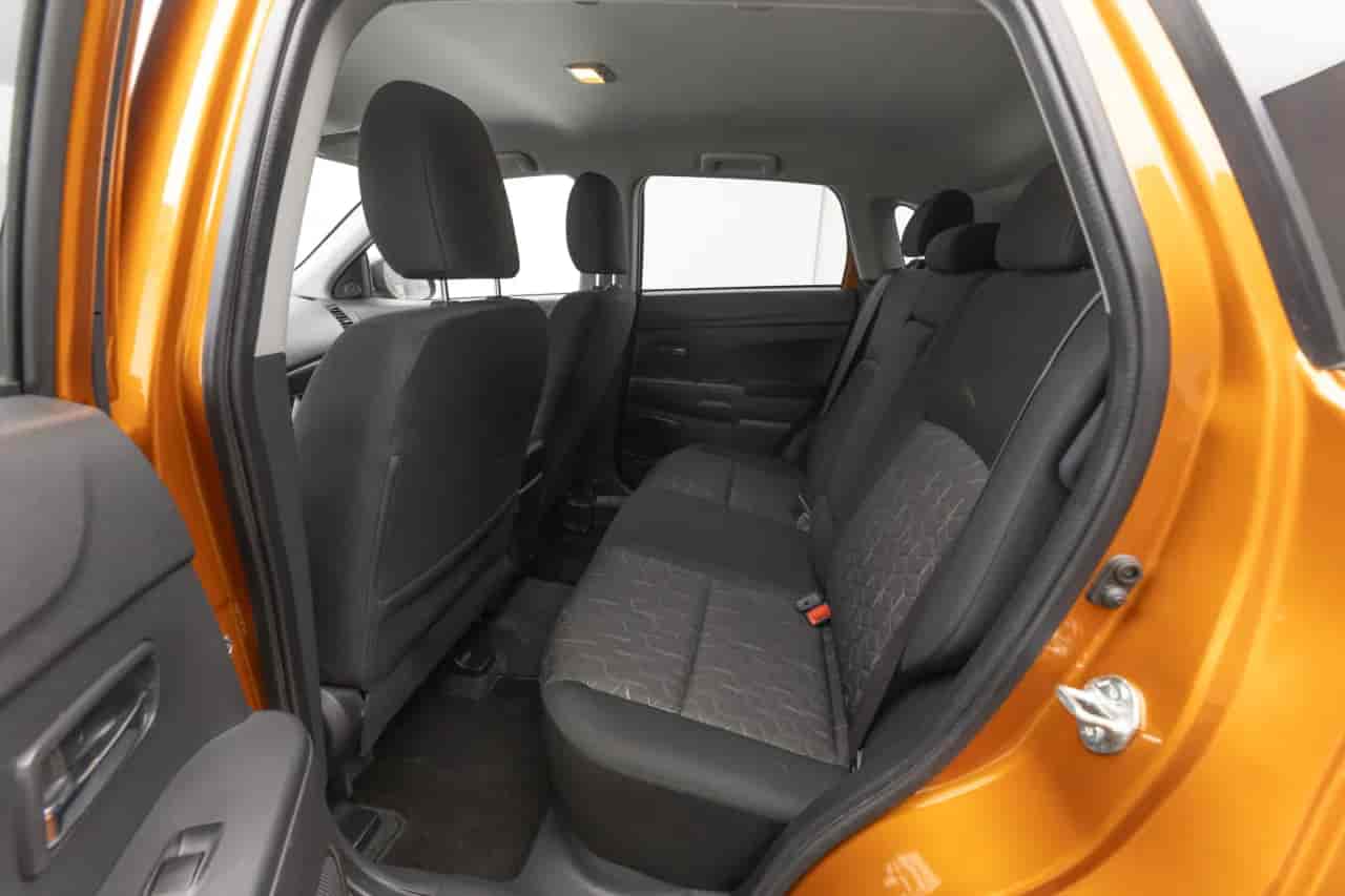 MITSUBISHI Outlander Sport - 8