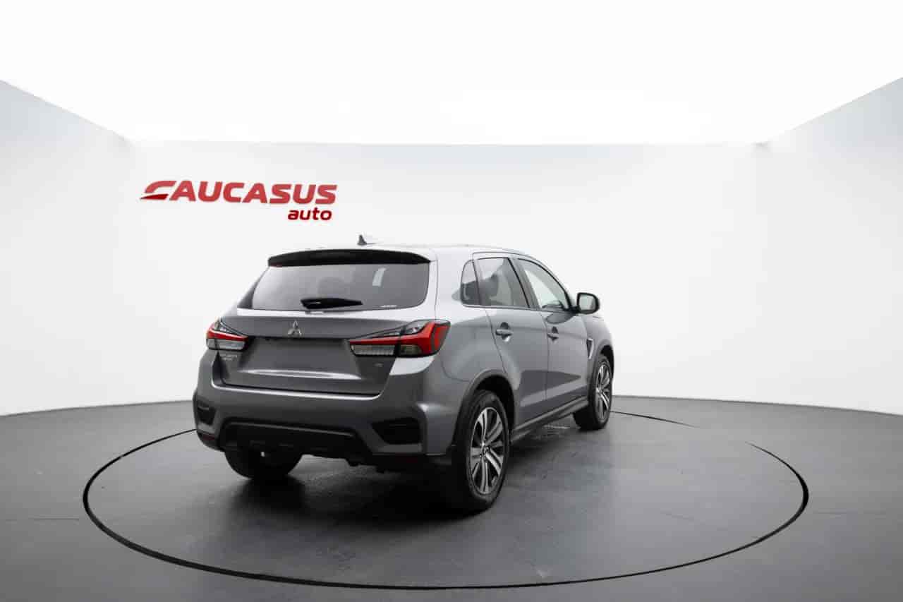 MITSUBISHI Outlander Sport - 4