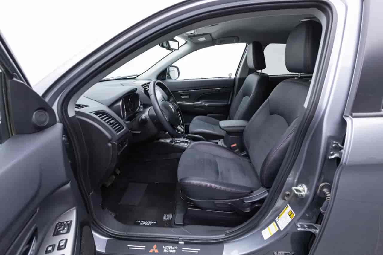 MITSUBISHI Outlander Sport - 10