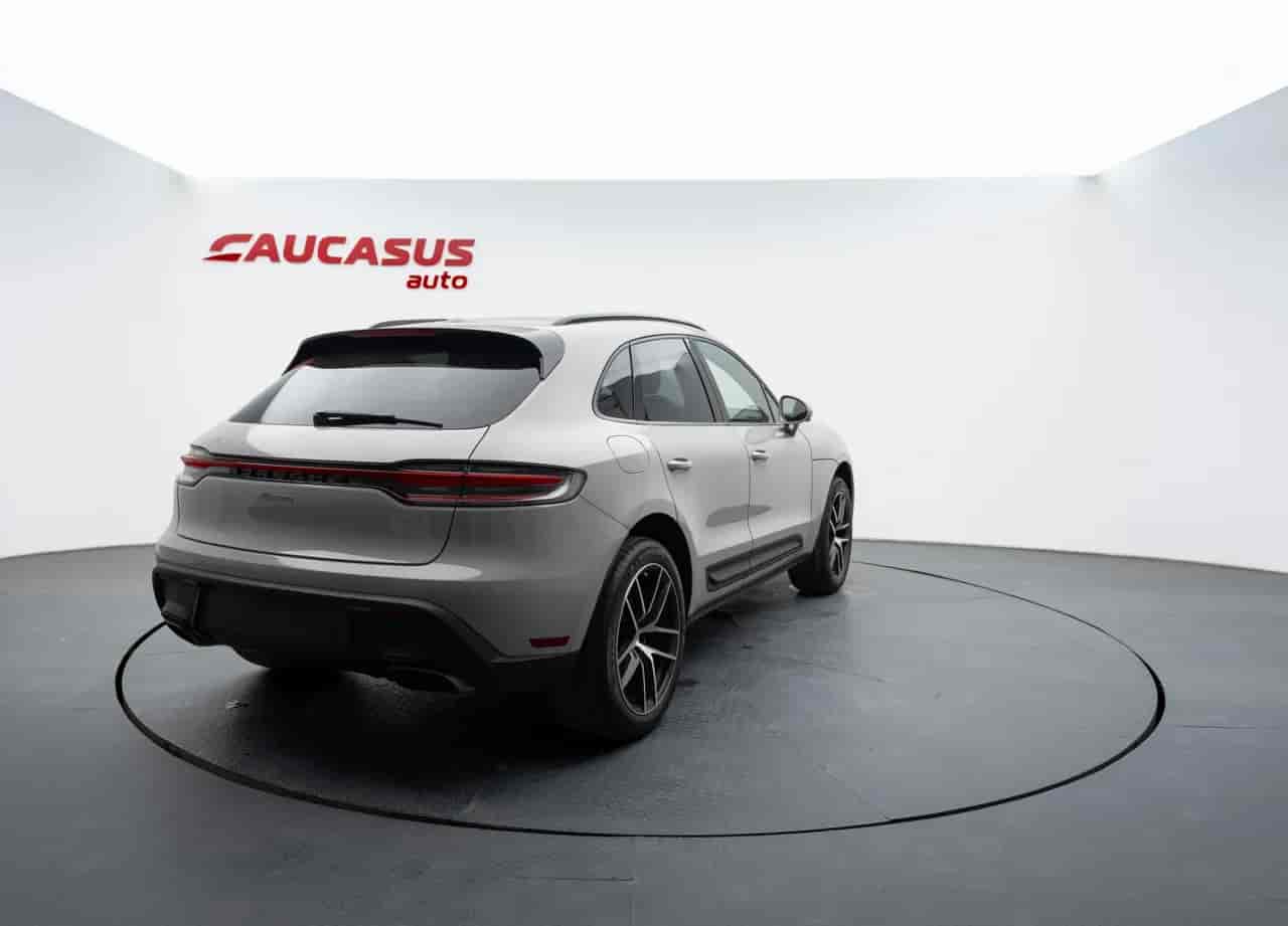 PORSCHE Macan - 4