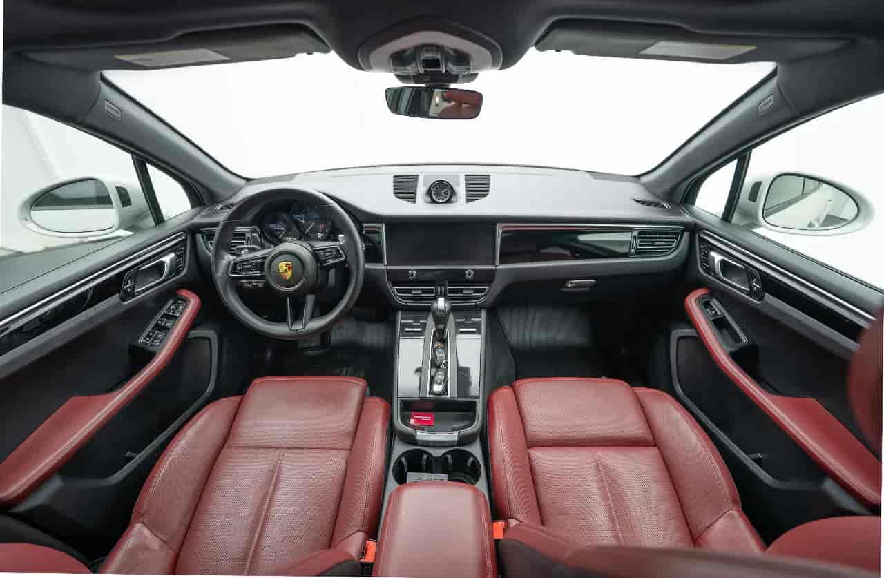 PORSCHE Macan - 9
