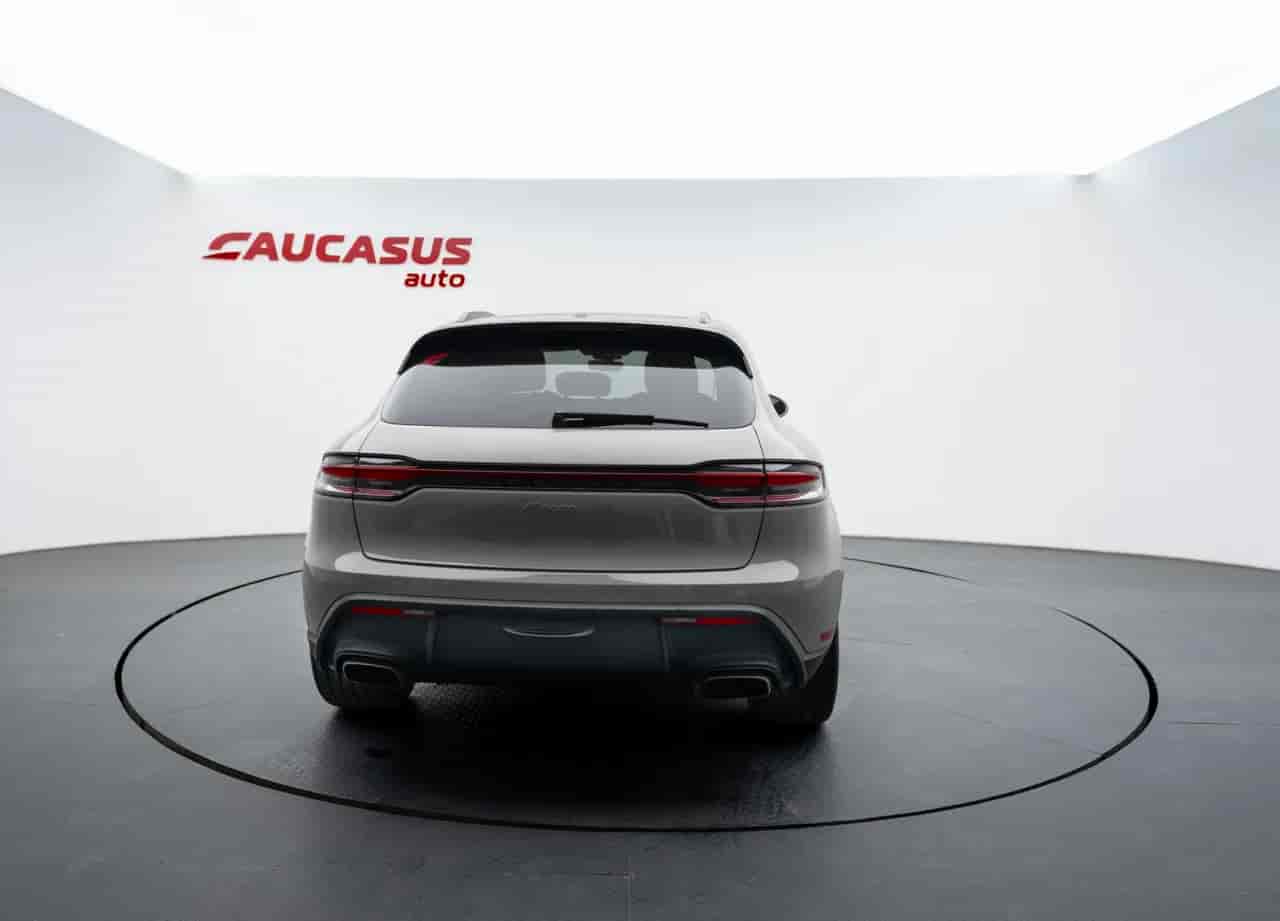 PORSCHE Macan - 5