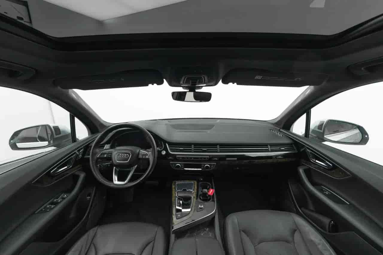 AUDI Q7 - 9