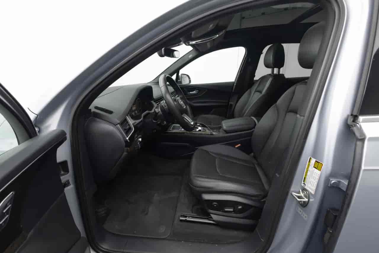 AUDI Q7 - 10