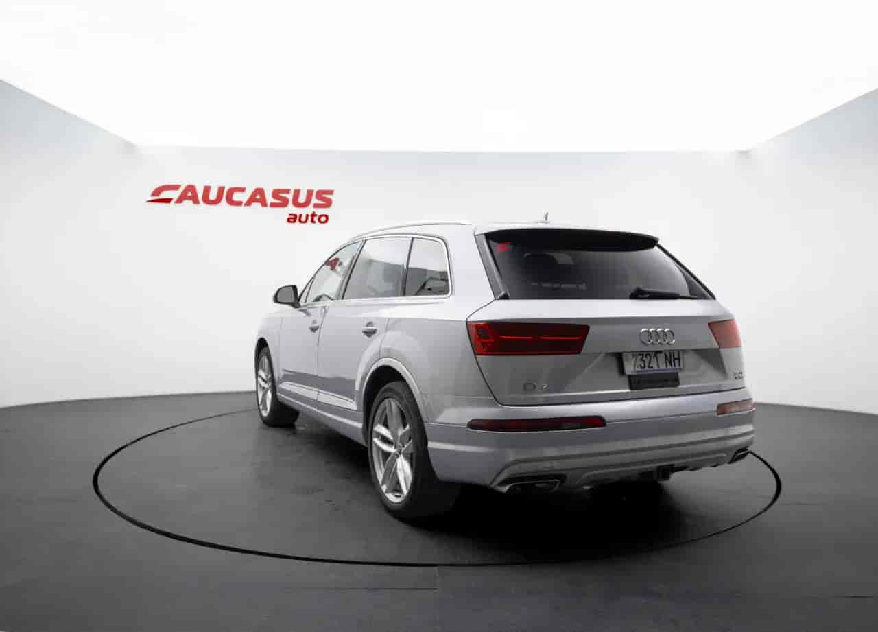 AUDI Q7 - 6