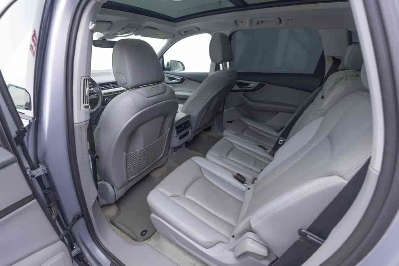 AUDI Q7 - 8
