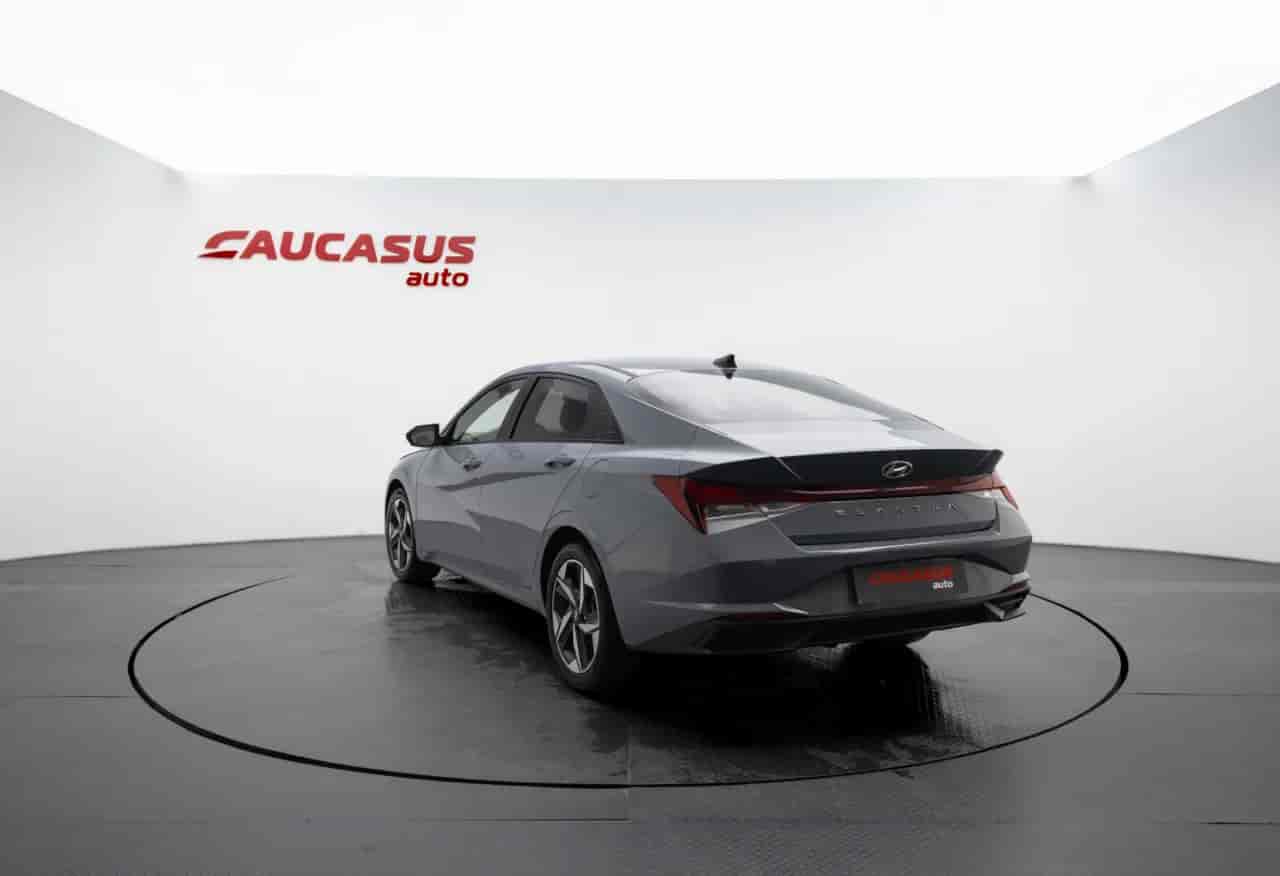 HYUNDAI Elantra - 6