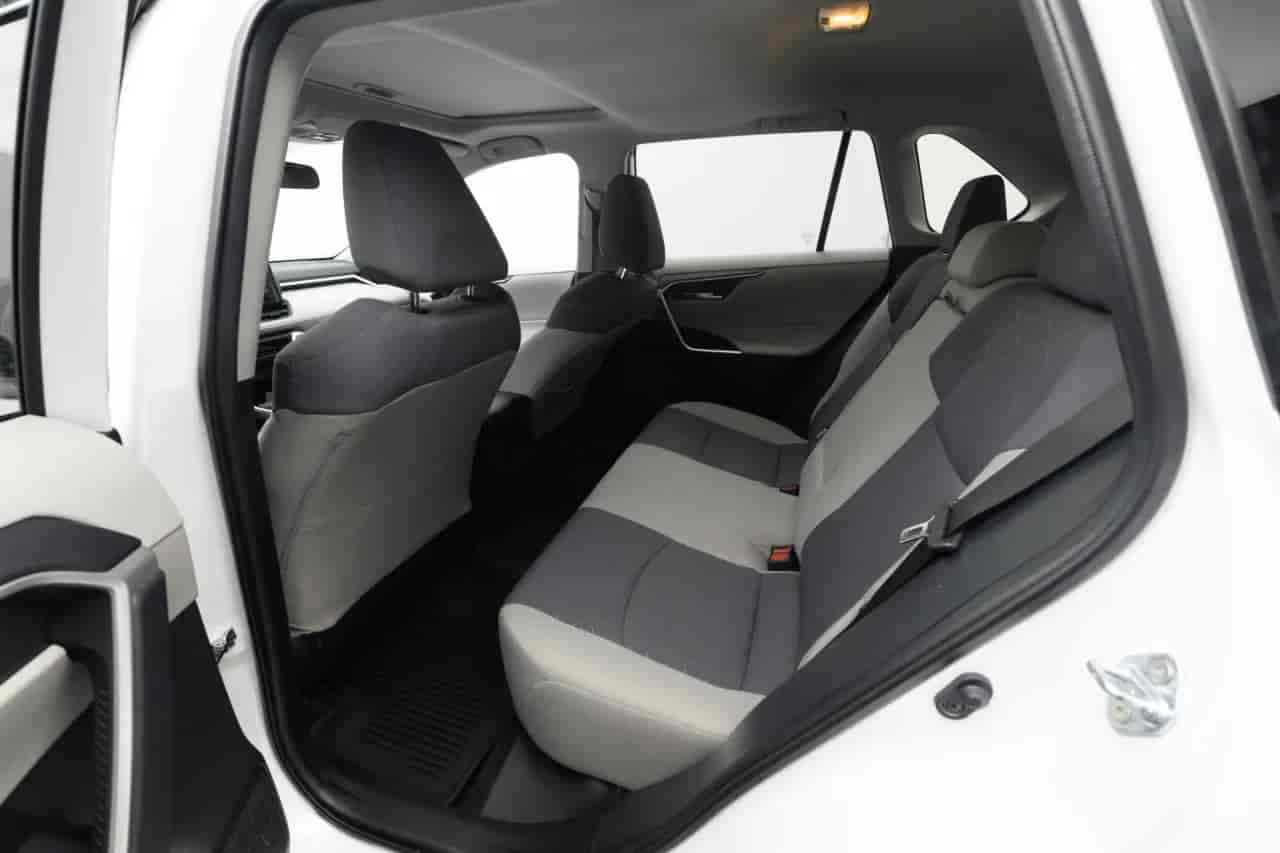 TOYOTA RAV4 - 8